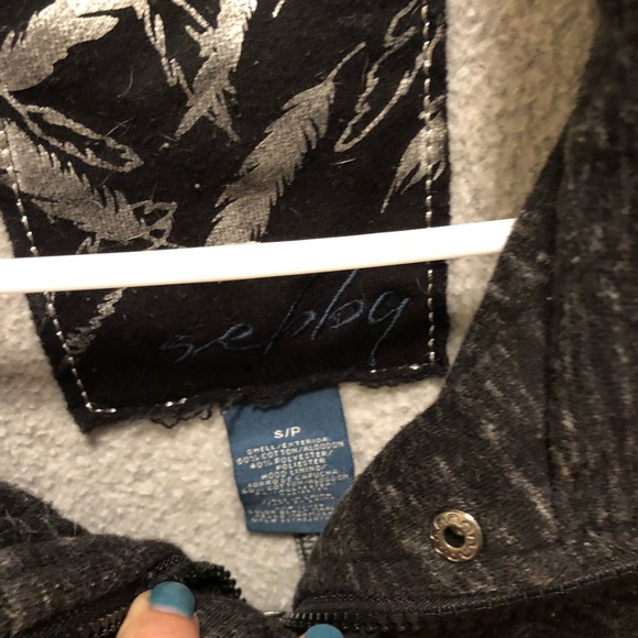 Winter/ fall jacket - Picture 3 of 3